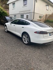 Tesla Model S MODEL S 85D