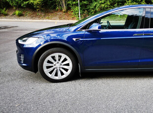 Tesla Model X 100D 4WD 7-s