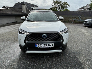 Toyota Corolla Cross 2,0 Hybrid AWD-i Executive Panorama & Leather