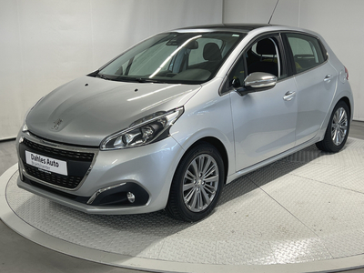 2017 Peugeot 208 Allure 1,2 PureTech 110hk aut. Cruise/Pano/Carplay/Dab+