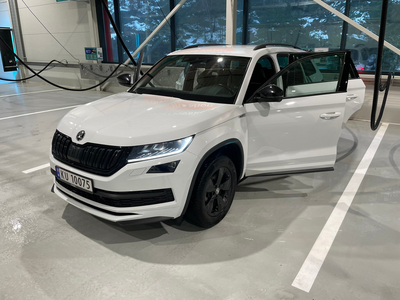 Skoda Kodiaq 2,0 TDI 150hk Sportline 4x4 aut 7-s H.feste, webasto