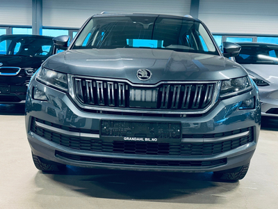 Skoda Kodiaq AUT GEAR - 150HK / Skinn / Webasto / Keyless / H-feste