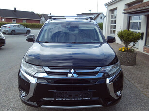 Mitsubishi Outlander 2.0-121 4WD Hybrid Skinn H.Feste Navi Ryggekamera DAB