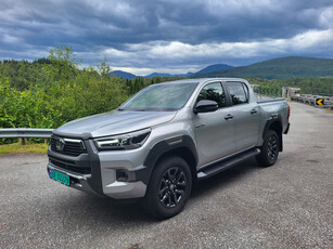 Toyota HiLux 2,8 204hk 4WD aut 4d Invincible X, D-cab, Dieselvarmer