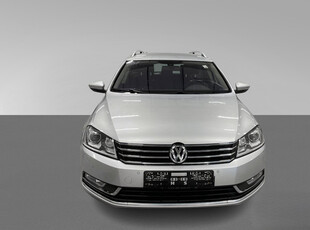 Volkswagen Passat Highline/Krok/Dab+/CC/AdaptiveXenon//Skinn/EUOK