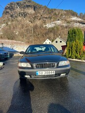 Volvo V70 V70 2.5-140 D