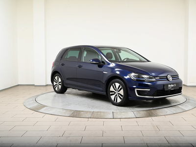 2020 Volkswagen e-Golf 136hk Exclusive - ActiveInfo, Skinn, Keyless, R.kam