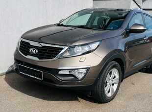 Kia Sportage 1,6B-135HK-LAV KM-NY PKK-PANORAMA-SKINN+++