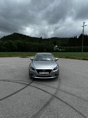 Mazda 3 3 2.0-120. Helt ny EU! Lav KM stand