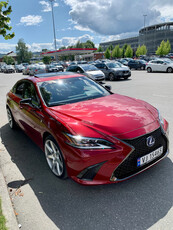 Lexus ES 300h F Sport S