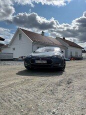 Tesla Model S 85P Performance