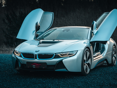 BMW i8 Pure Impulse 362hk CRUISE/LASER/HARMAN/SKINN/BT/NAVIPRO