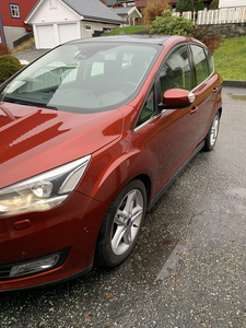 Ford C-Max 1,0 EcoBoost Titanium X