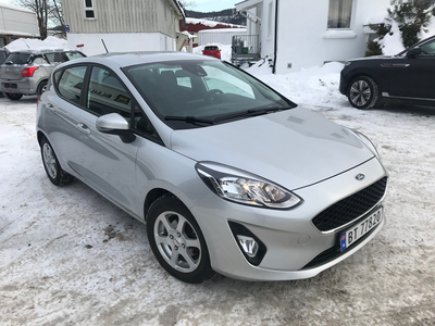 Ford Fiesta 1,1 85HK BENSIN NAVI RYGGEKAMERA DAB LAV KM