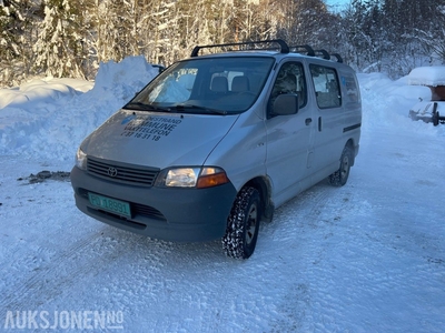 Toyota HiAce HIACE 2.5-102 D 4WD