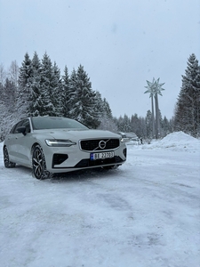 Volvo V60 V60 2.0-303 AWD