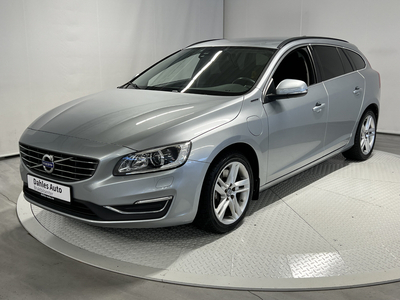 2017 Volvo V60 D5 Momentum Twin Engine. Cruise/Krok/Kam/P-varme/VOC/Dab