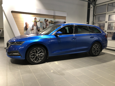 2022 Skoda Octavia a8 stv sty 204 phev dsg