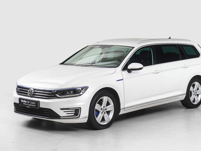 2016 Volkswagen Passat GTE stv gte