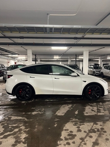 Tesla Model Y Performance AWD | Krok