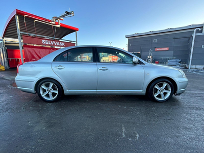 Toyota Avensis AVENSIS 2.0-147