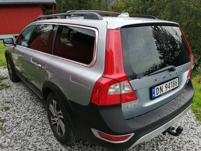 Volvo XC 70 D4 2,4D Summum AWD aut