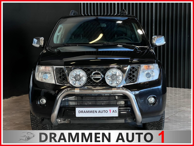 Nissan Pathfinder V6/231HK/AUTOMAT/5-SETER/CRUISE/H.FESTE/SKINN//NAVI/R.K