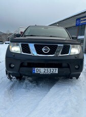 Nissan Pathfinder PATHFINDER 2.5-174 D 4X4