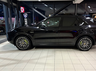 Porsche Cayenne E-Hybrid / Krok / 18-Veis / Bose / Soltak / 4WD / ACC