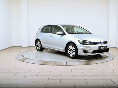 2020 Volkswagen e-Golf 136hk Exclusive - ActiveInfo, Skinn, Keyless, R.kam