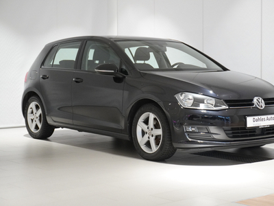 2015 Volkswagen Golf 110 tsi dsg high. 5deu6 Krok,Soltak,Cruise,Lav km