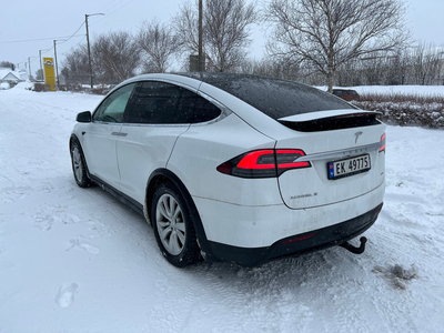 Tesla Model X 90D 4WD 5-s