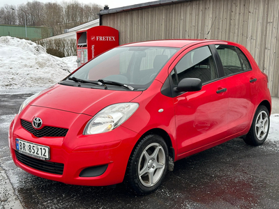 Toyota Yaris 1.0i 69hk Eu til 12.2024