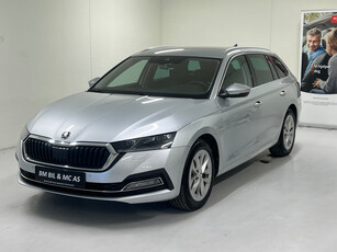 Skoda Octavia 2.0l 150hk/4x4/Matrix/Webasto/Krok/Kamera/Rattvarme/