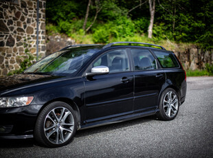 Volvo V50 Volvo v50 1.6 R-design momentum | nyEU | Ny oljeservice