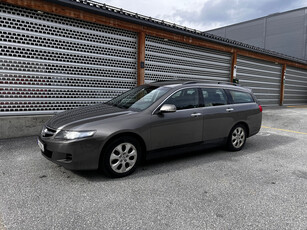 Honda Accord ACCORD 2.2-140 D