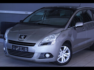 Peugeot 5008 1.6 HDI PREMIUM *NY SERVICE/KROK/PANO/DAB+/CRUISE/HUD