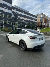 Tesla Model Y Performance AWD