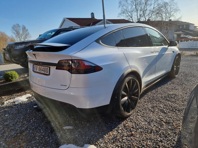 Tesla Model X 100D 4WD 5-s