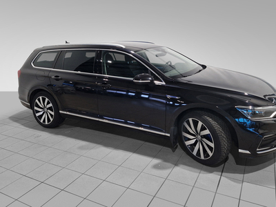 2020 Volkswagen Passat GTE fl gte intro *