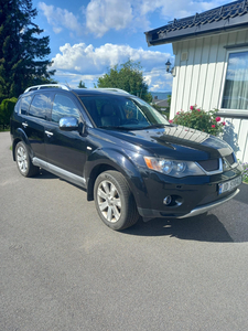 Mitsubishi Outlander OUTLANDER 2.0-140 D 4WD