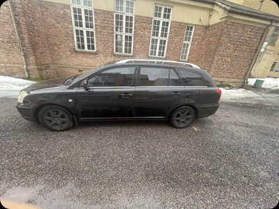 Toyota Avensis AVENSIS 1.8-129