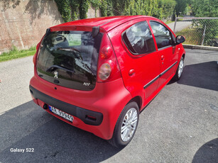 Peugeot 107 107 1.0-68