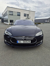 Tesla Model S 85