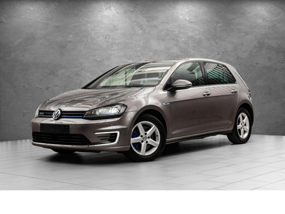 2016 Volkswagen Golf GTE 5d gte