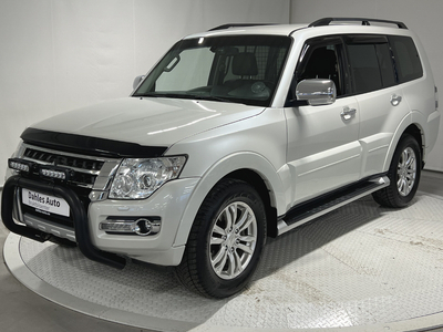 2017 Mitsubishi Pajero Instyle+ 3.2-190 AT. Cruise/Krok/Kam/Skinn/El.sete/Dab+