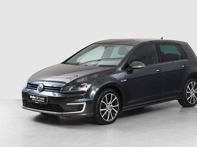 2017 Volkswagen Golf GTE 5d gte