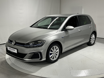 2019 Volkswagen Golf GTE 5d gte. ACC/Webasto/Dig.display/P-sensor/Carplay/Dab+