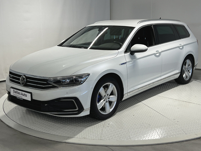 2020 Volkswagen Passat GTE 1,4 TSI 218hk aut. Highlinepk/ACC/Krok/Webasto/Delskinn