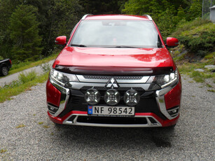 Mitsubishi Outlander 2,4 224hk Instyle +